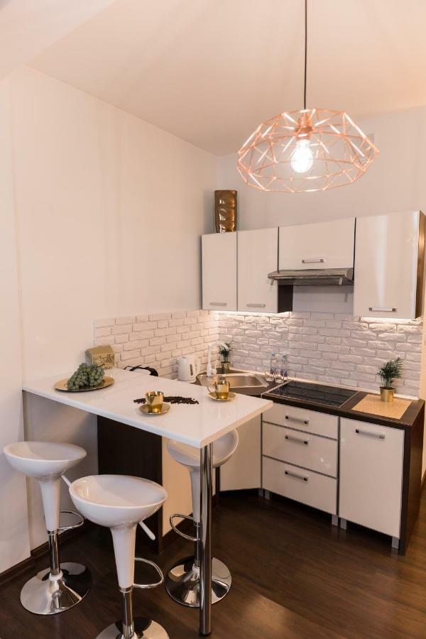 Goldeneye Apartment Center Wroclaw Ngoại thất bức ảnh
