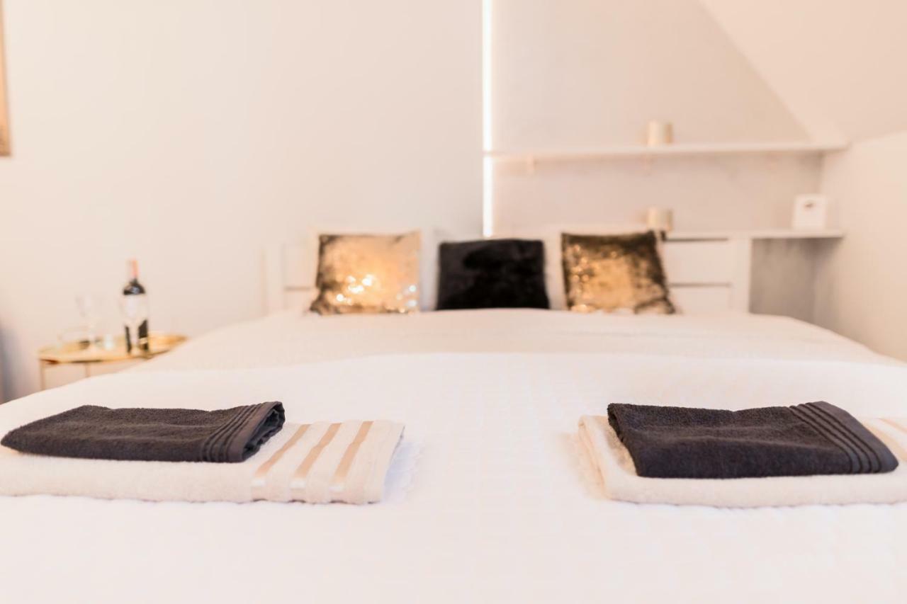 Goldeneye Apartment Center Wroclaw Ngoại thất bức ảnh